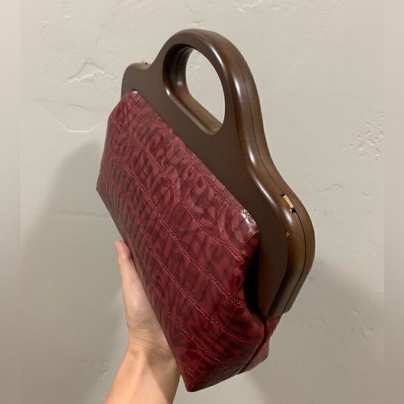 Burgundy Floral Embossed Cowhide Handmade Wooden Frame Top Handle Bag/Crossbody - Picture 10 of 16